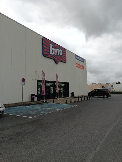 B&M, Magasin Discount à Chasseneuil-du-Poitou