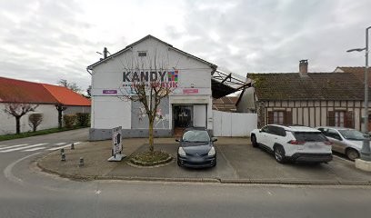 Kandy, Magasin Discount à Rue